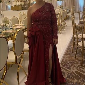 Size 12 Diva Mother of bride dress worn once 6 hours.